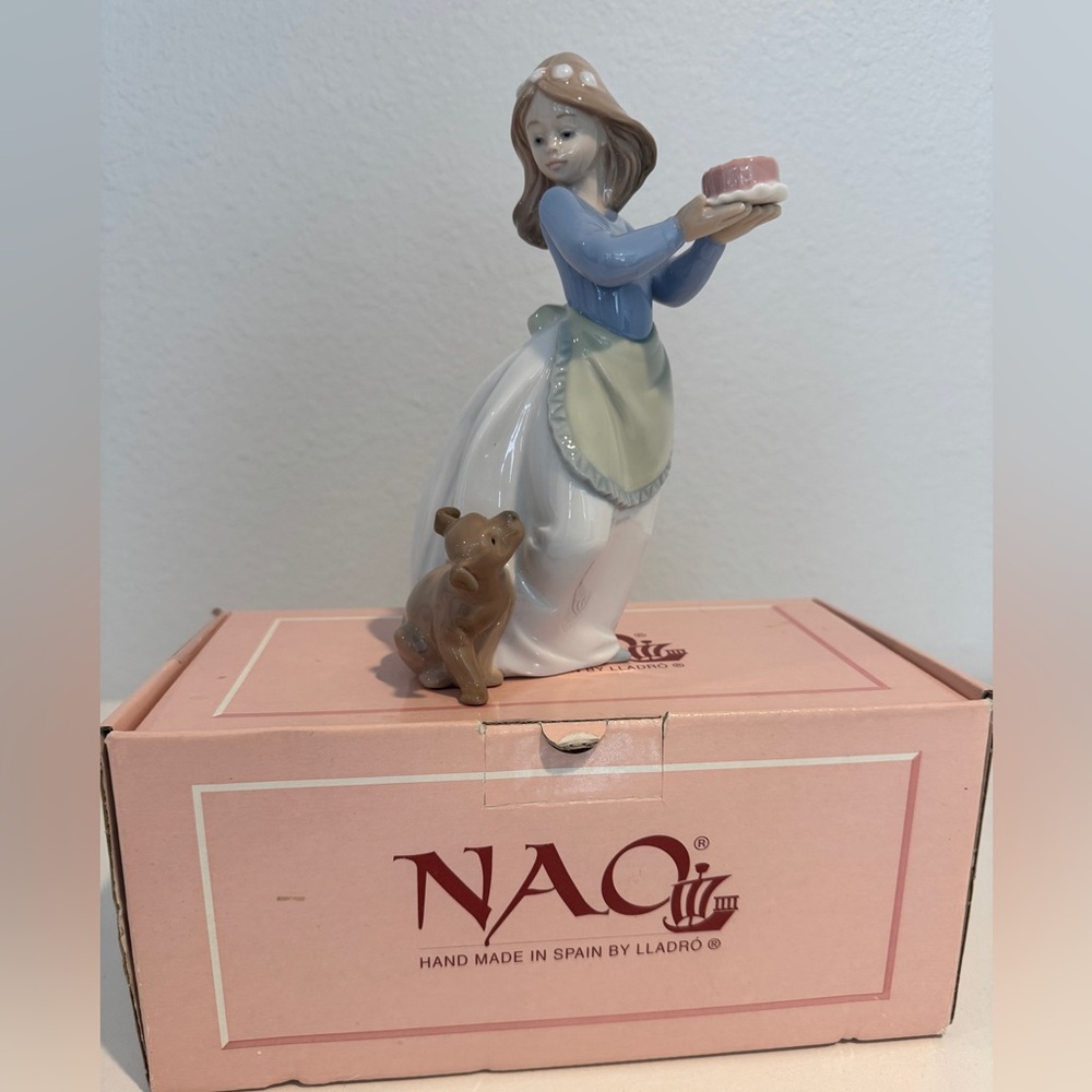 NAO Puppy’s Birthday Porcelain Figurine